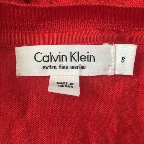 Calvin Klein | Red 100% Merino Wool V-neck Sweater - Picture 5 of 6